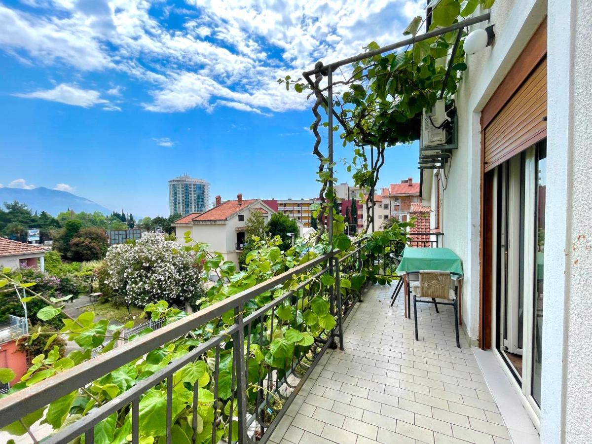 Garden House Budva Exterior foto